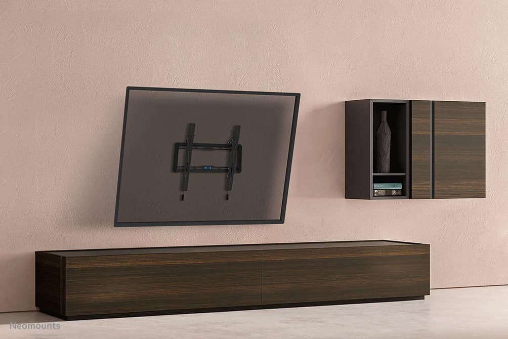 LEVEL-550 Tiltable TV Wall Mount — photo 18 of 20