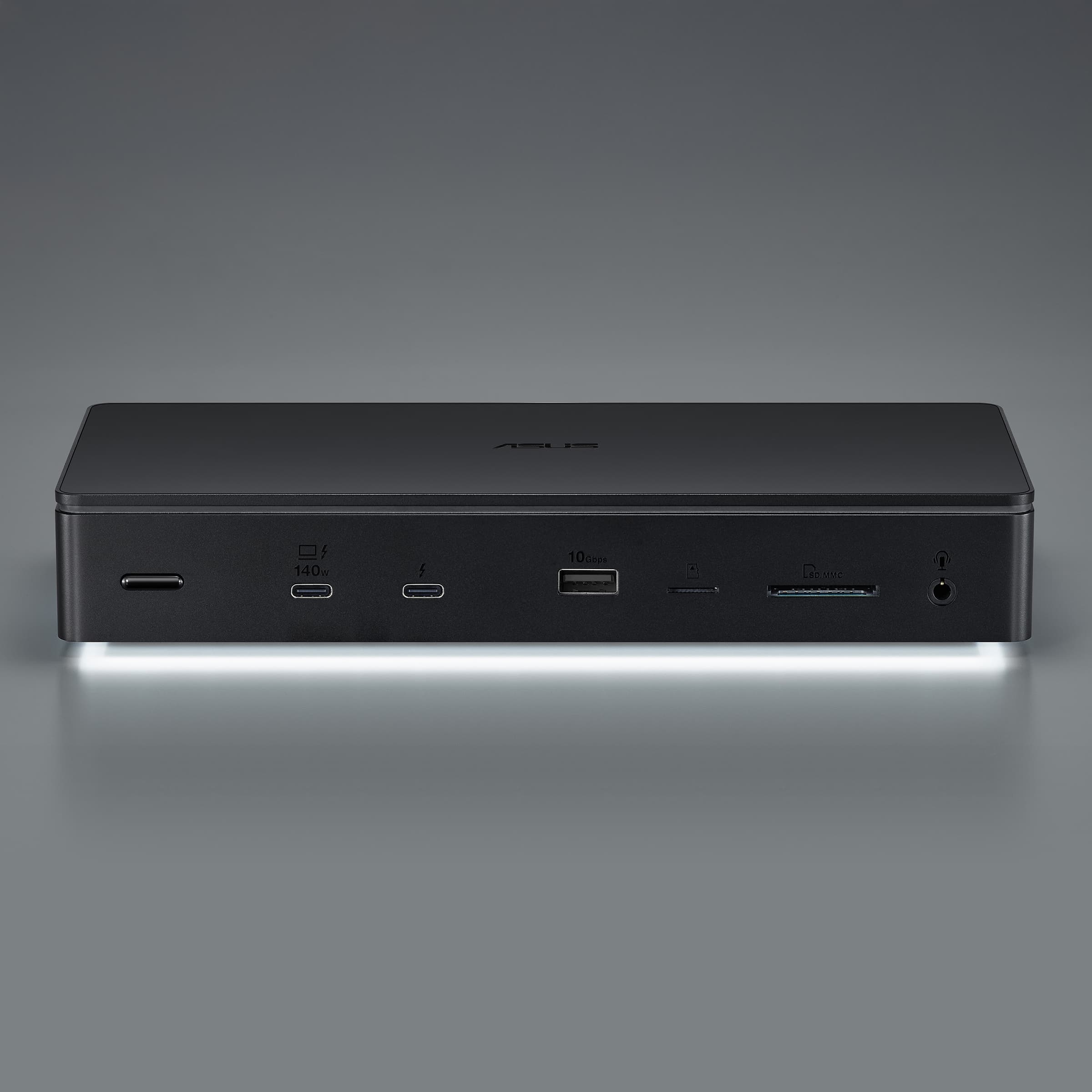 ASUS DC510 Master Thunderbolt 5 Dock — photo 8 sur 12