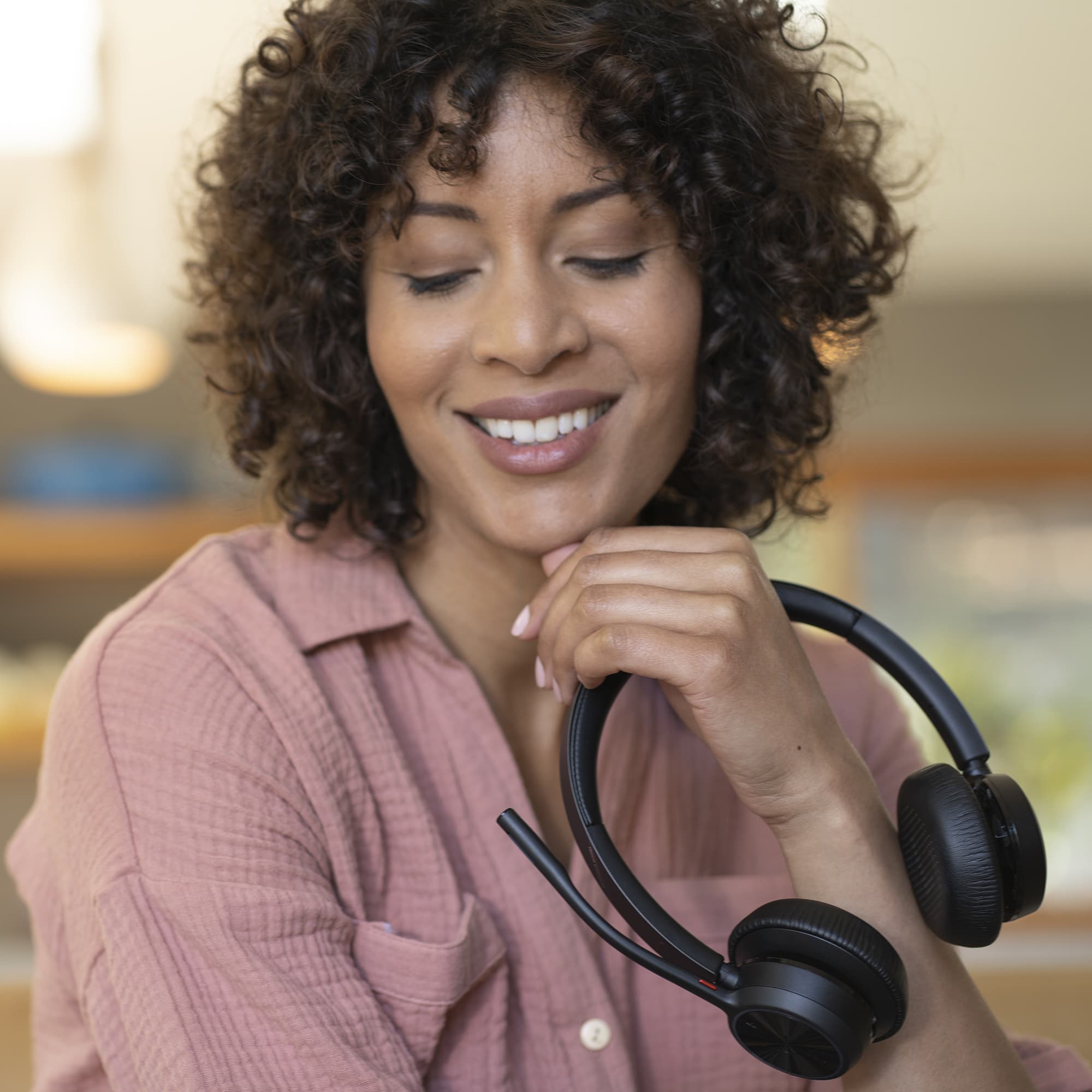 Poly Voyager 4320 USB-A Headset + BT700 dongle — foto 4 van 10