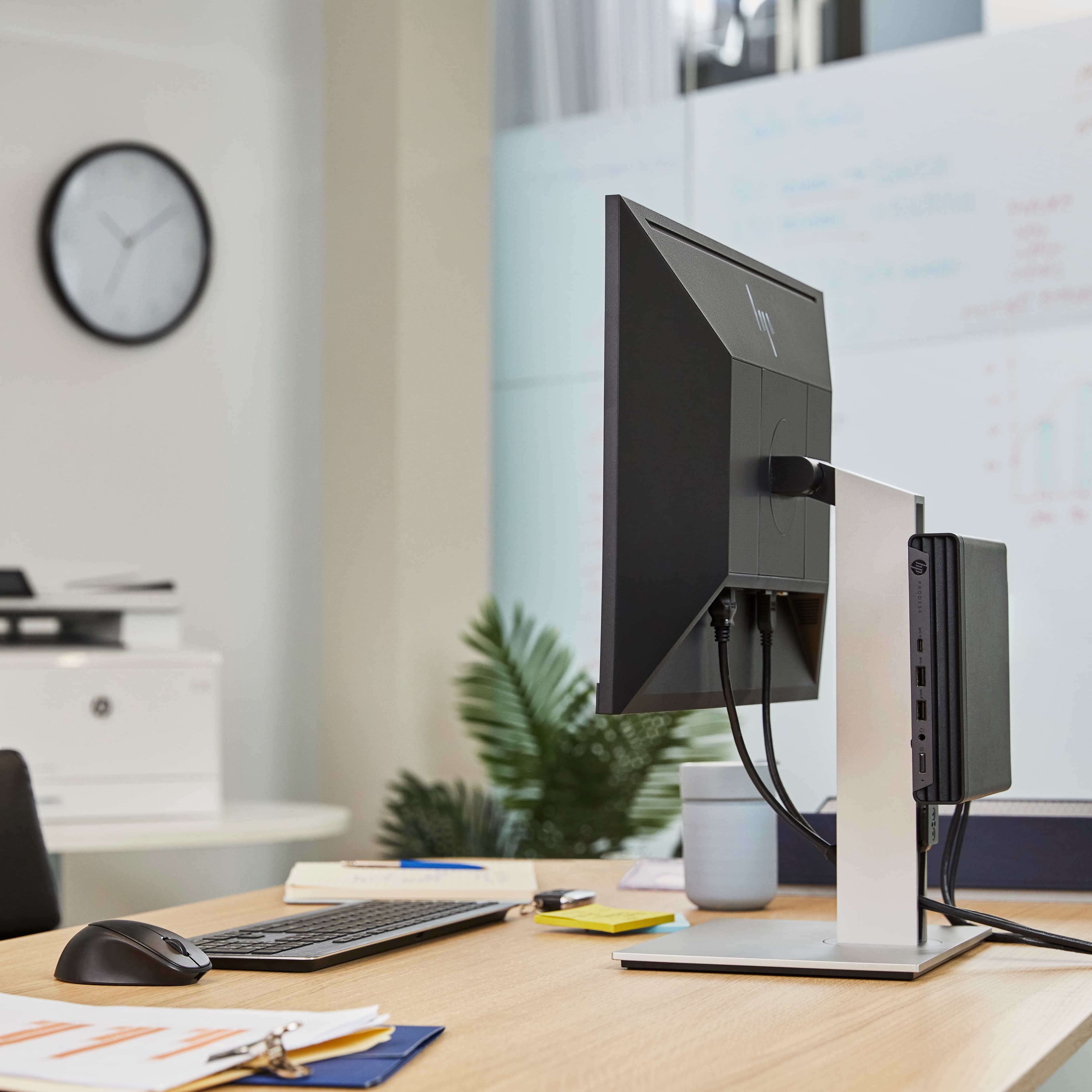 HP Pro Mini 400 G9 Desktop PC — photo 6 of 8