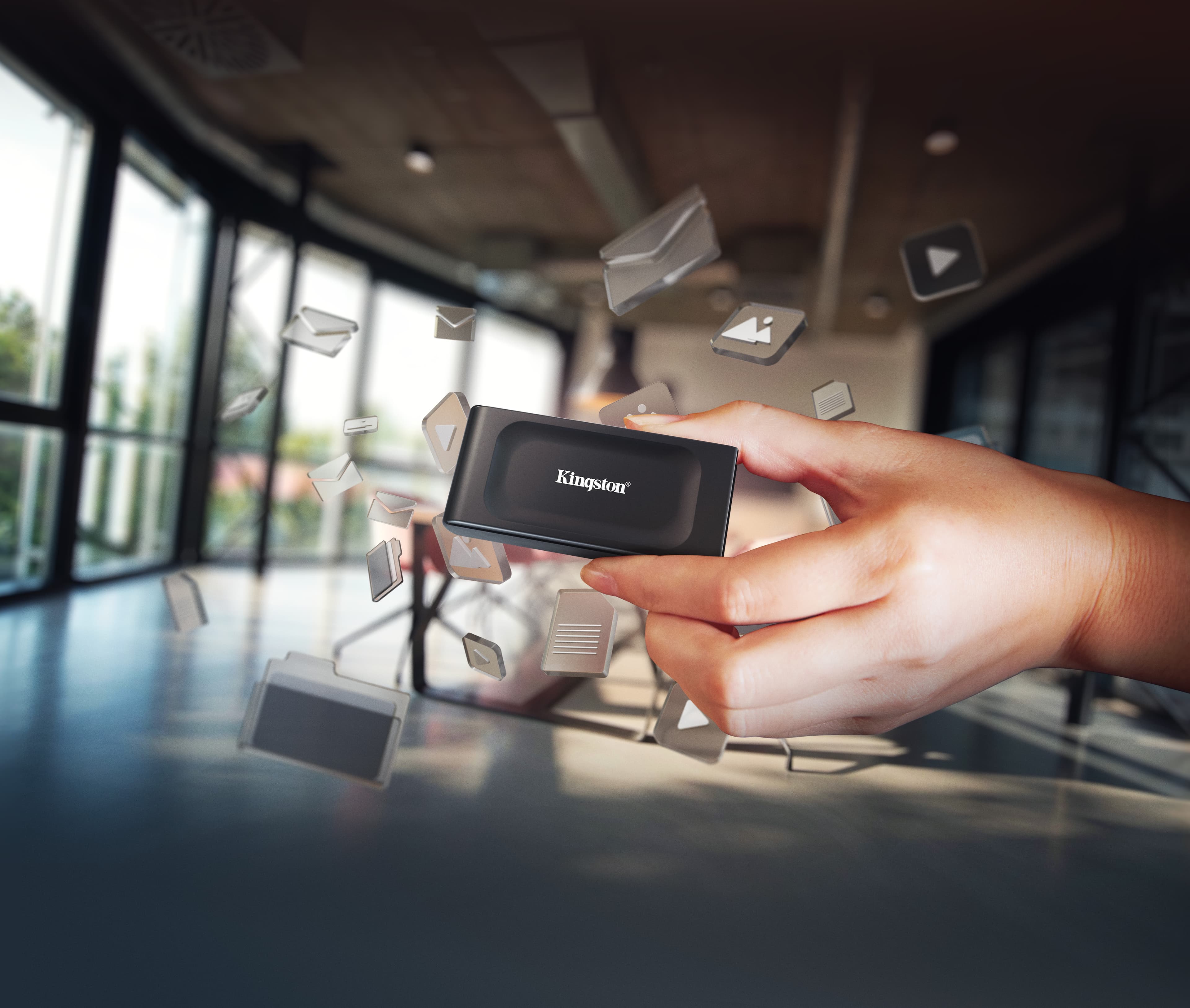 2TB XS1000 External USB 3.2 Gen 2 Black — photo 14 of 15