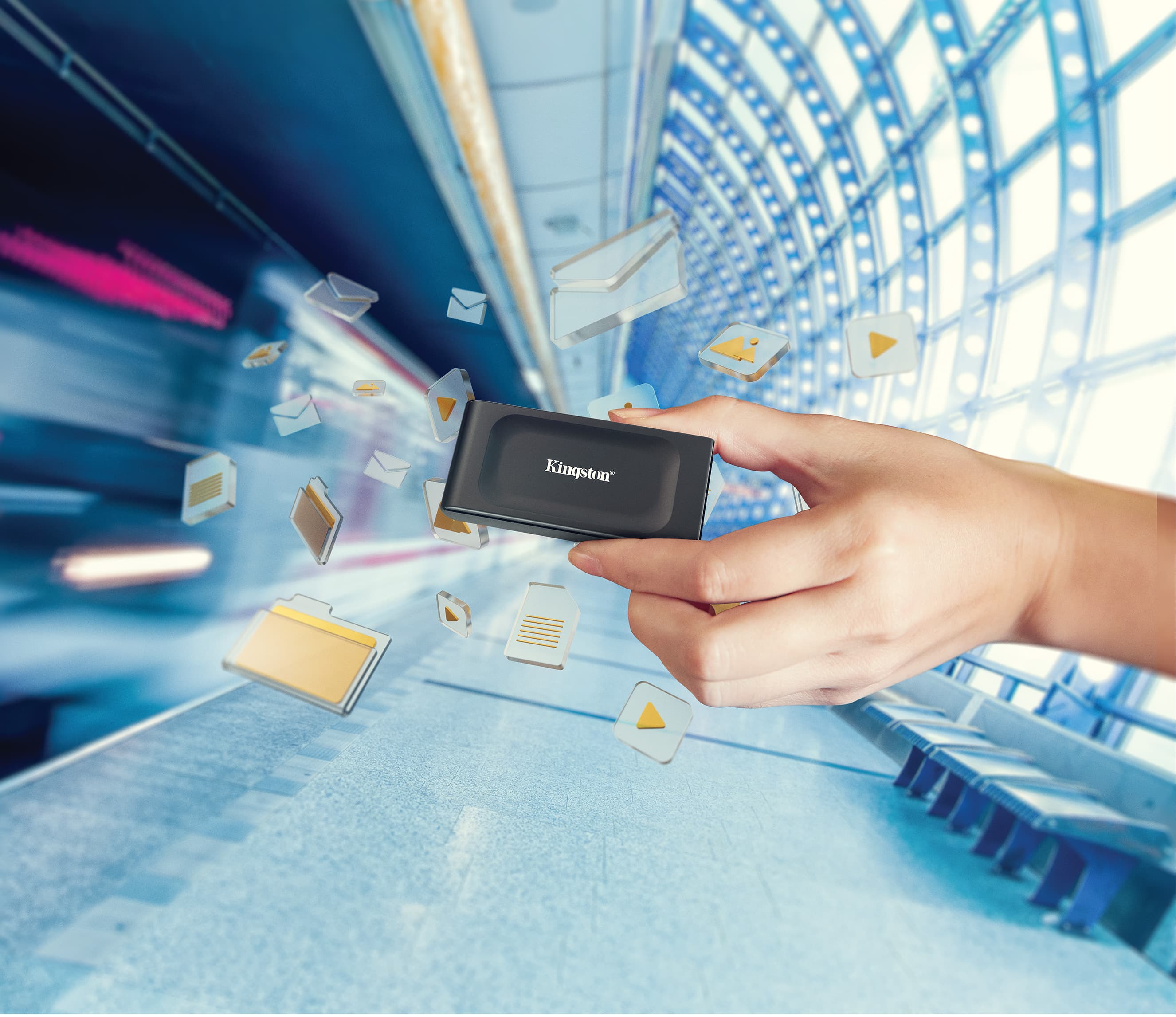 2TB XS1000 External USB 3.2 Gen 2 Black — photo 13 of 15