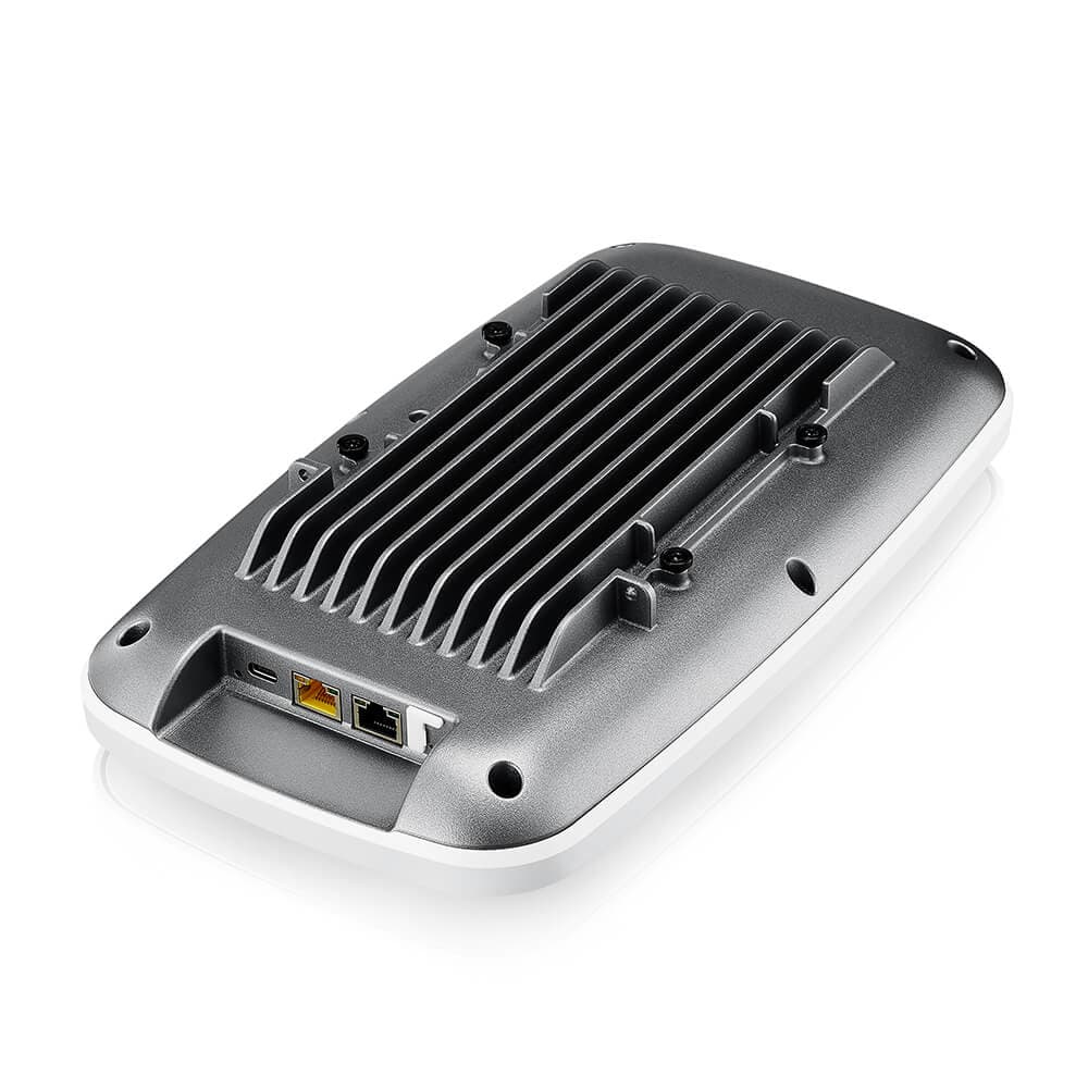 BE22000 WiFi 7 Triple-Radio NebulaFlex Pro Point d'accès — photo 3 sur 11