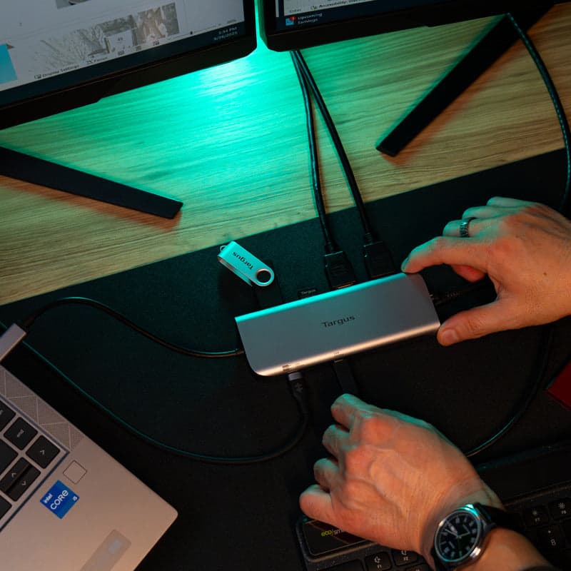 Targus Dual Video Mobile Dock avec 140W EPR Pass-Thru — photo 6 sur 6
