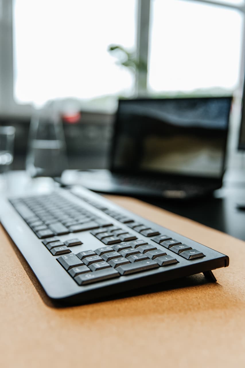 CHERRY KW 3000 Keyboard - Wireless - QWERTY - Black — photo 3 of 5