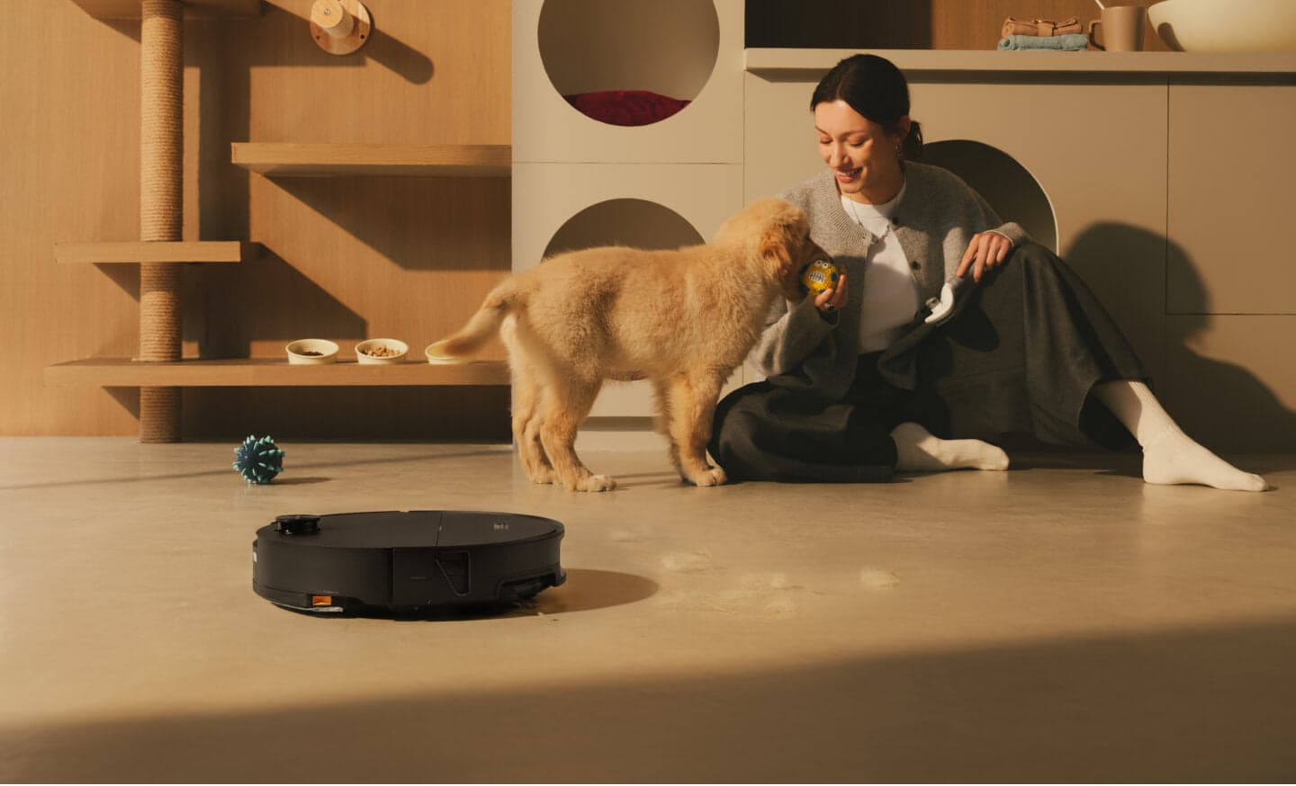 Saros 20 Sonic Compete - Robot Vacuum Cleaner - Black — photo 2 of 3
