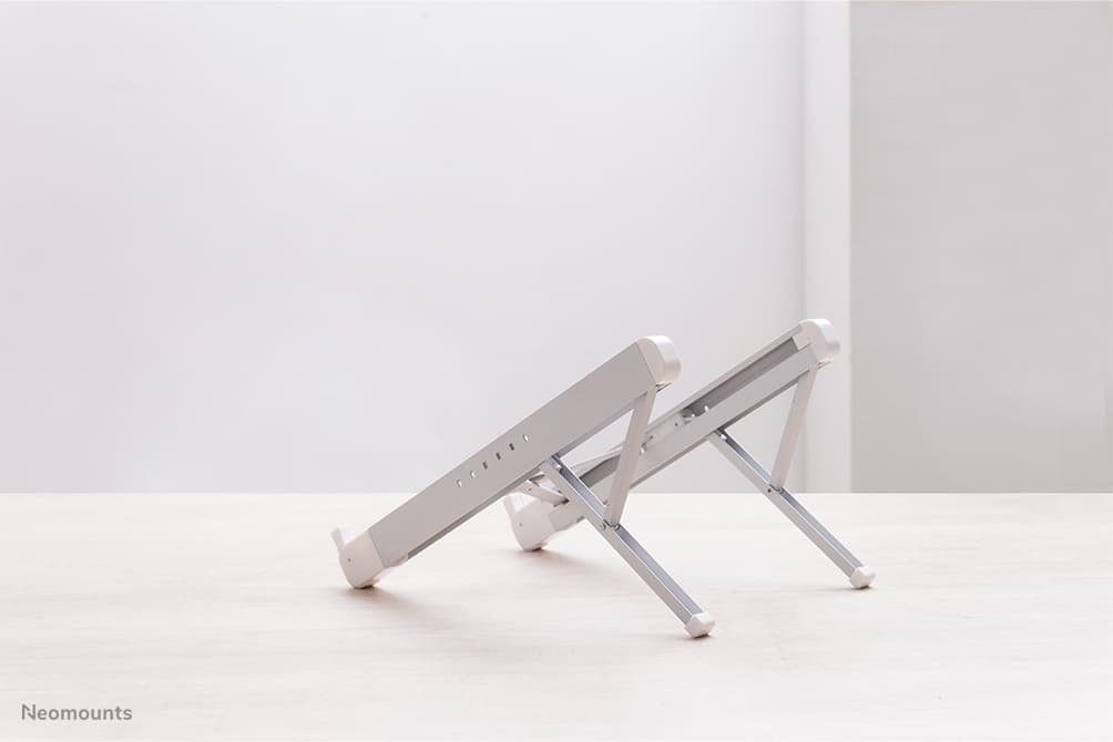 Support Ordinateur Portable - 11-17 Pouces - Jusqu'à 5 kg - 6 Positions de Hauteur - Pliant - Compact - Universel - Argent — photo 12 sur 18