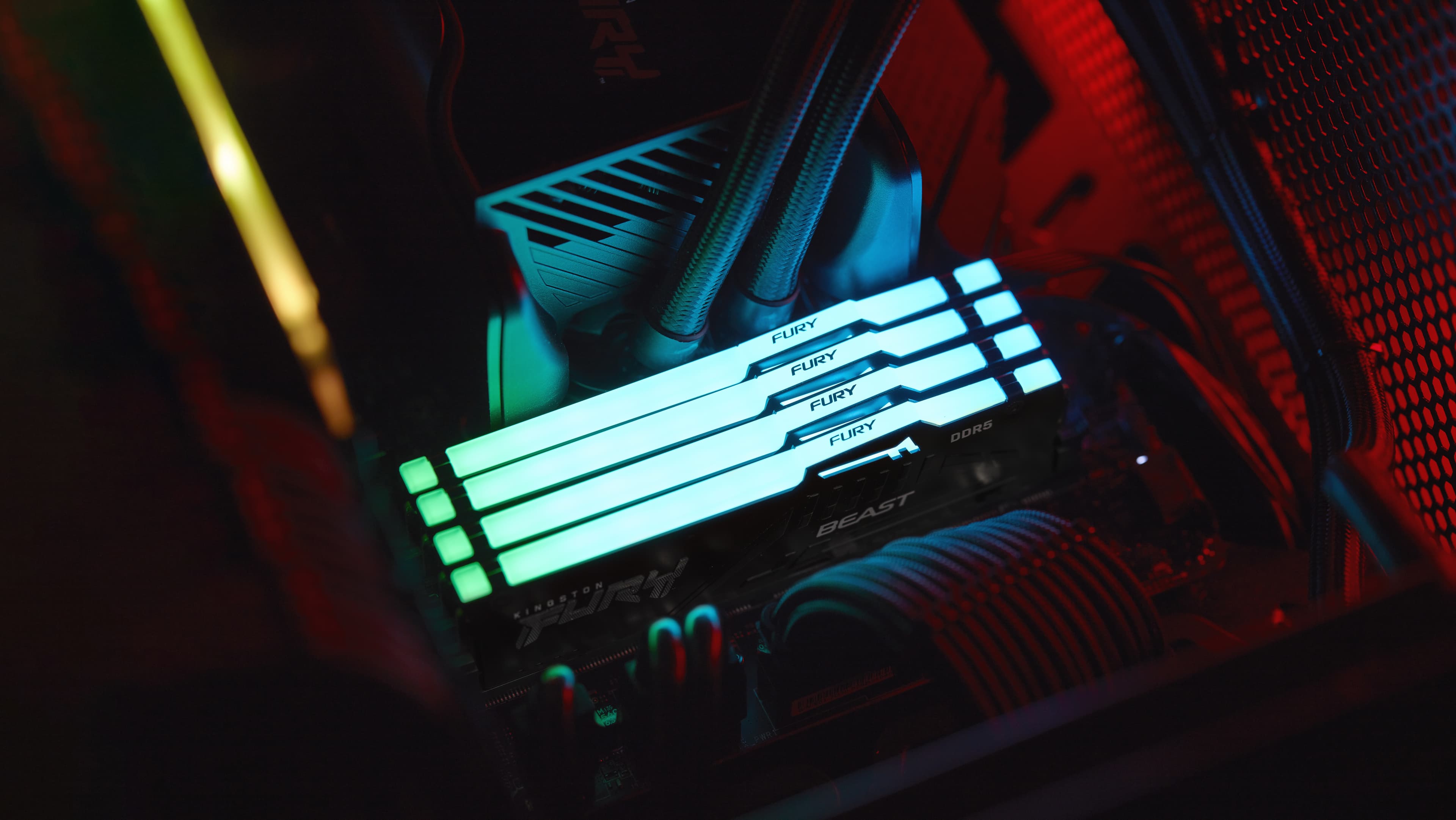 Kingston FURY Beast RGB 32GB DDR5 DIMM — photo 15 of 17