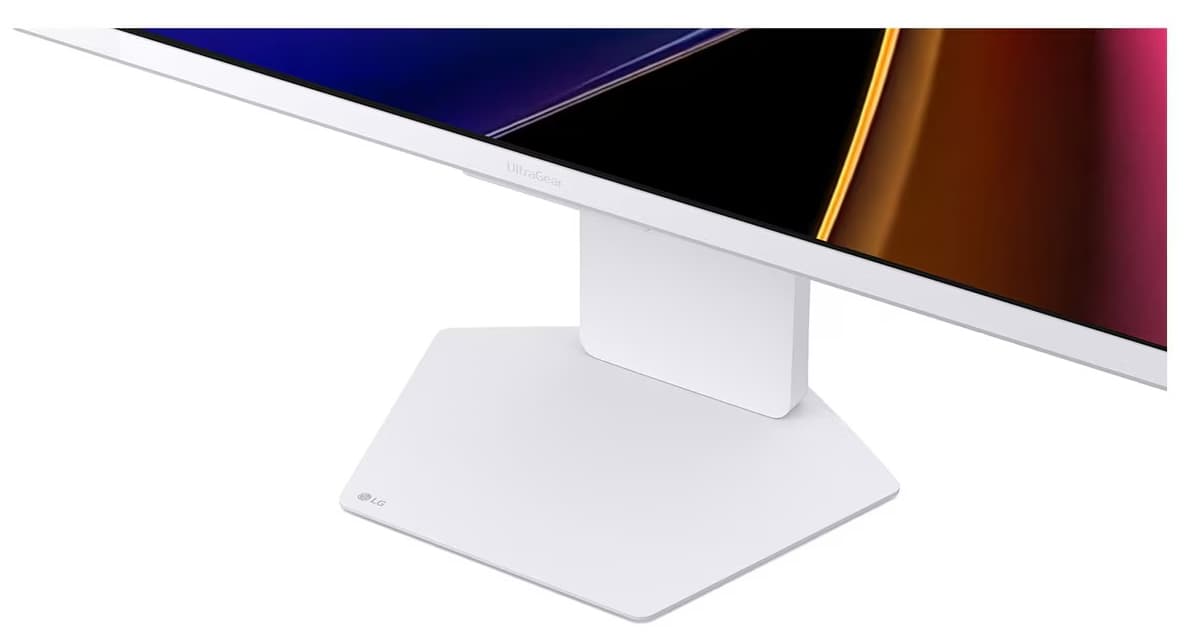 G810SA Series - 32 inch - 4K UHD Monitor - 3840x2160 — photo 5 sur 12