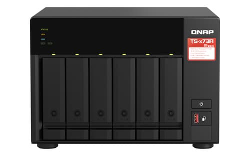QNAP NAS avec AMD Ryzen V1500B 2,2 GHz